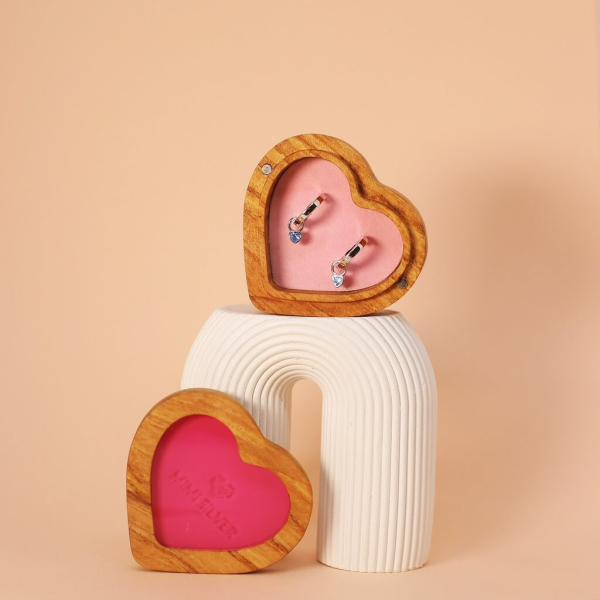 Дерев'яна подарункова коробочка