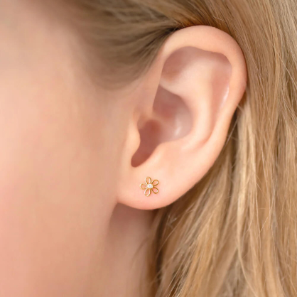 Ромашка в позолоті