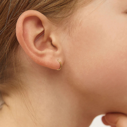 Ідеальні сережки-кільця для малюків